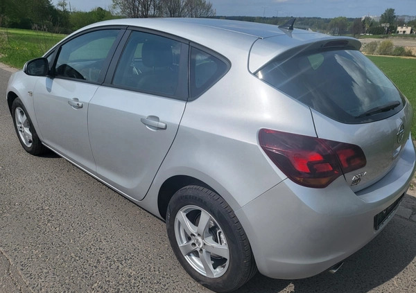 Opel Astra cena 23900 przebieg: 150000, rok produkcji 2010 z Grabów nad Prosną małe 56